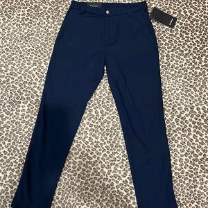Men’s Lululemon commission pant classic. 30 inch waist 32 inch length.